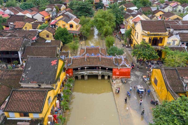 Hoi An mua lu anh 2