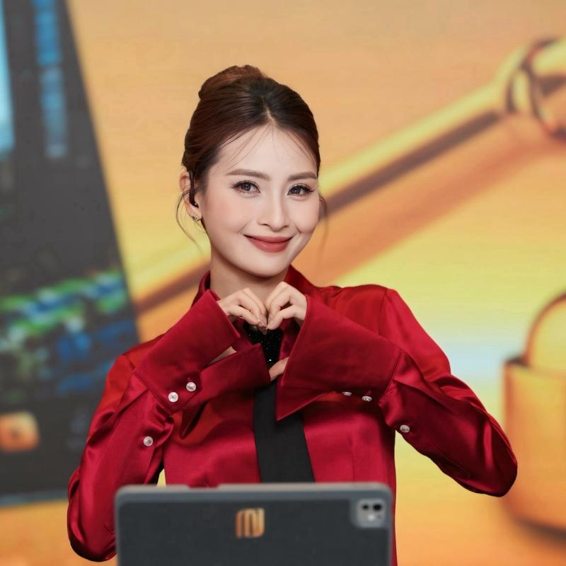 Duc Huy,  cau thu Duc Huy,  do hieu anh 7