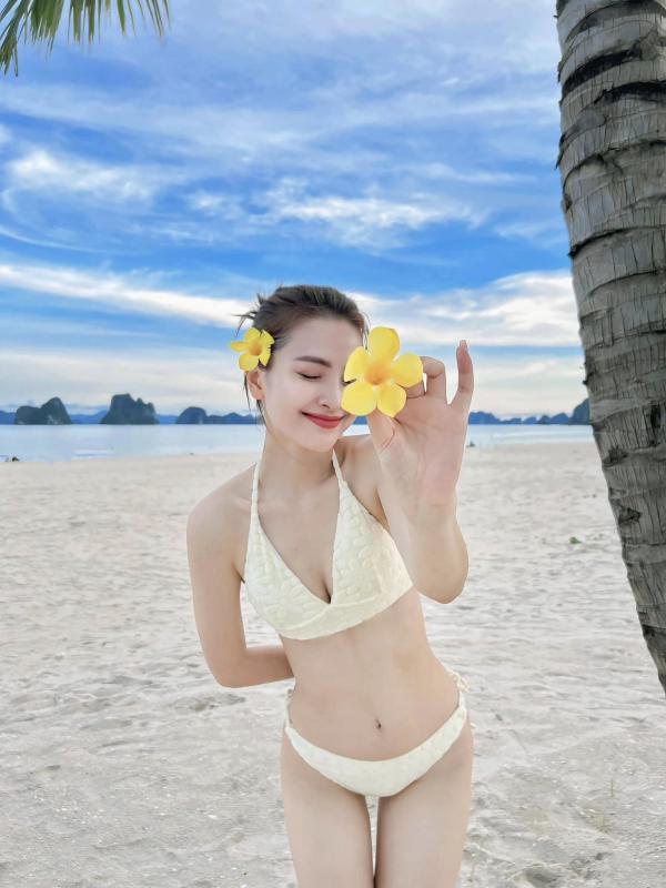 Duc Huy,  cau thu Duc Huy,  do hieu anh 14