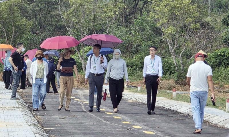 moi gioi bat dong san anh 1