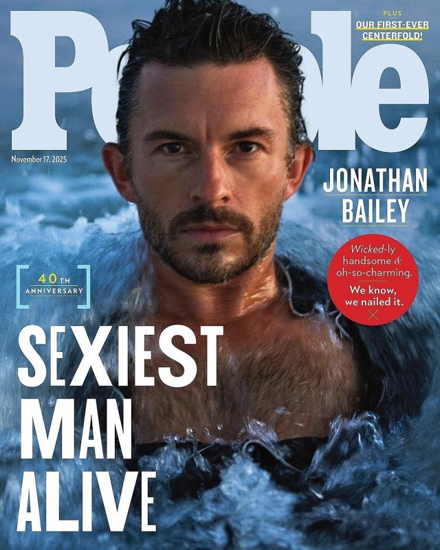 Jonathan bailey anh 1