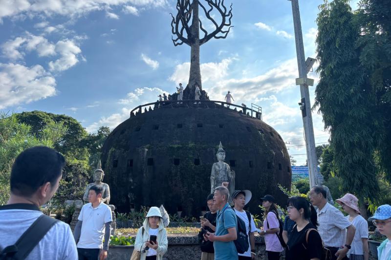 Du lich Lao anh 4
