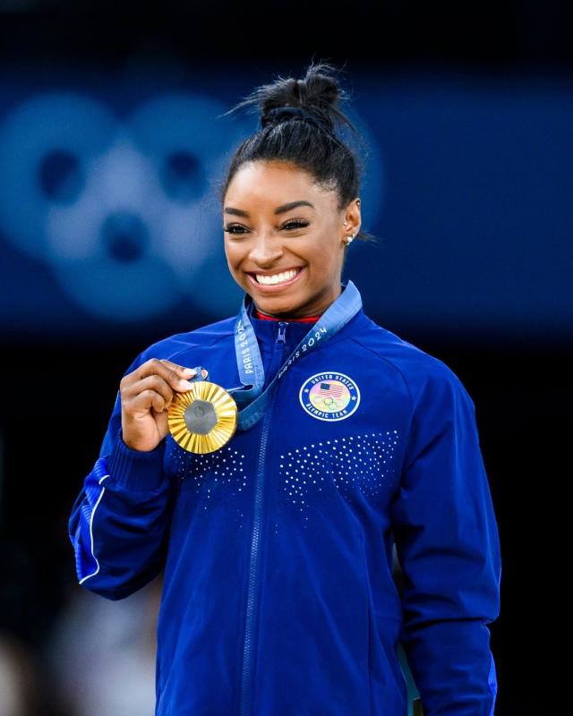 Simone Biles dong ho,  Audemars Piguet Simone Biles,  dong ho Simone Biles,  the duc dung cu,  dong ho Royal Oak anh 9