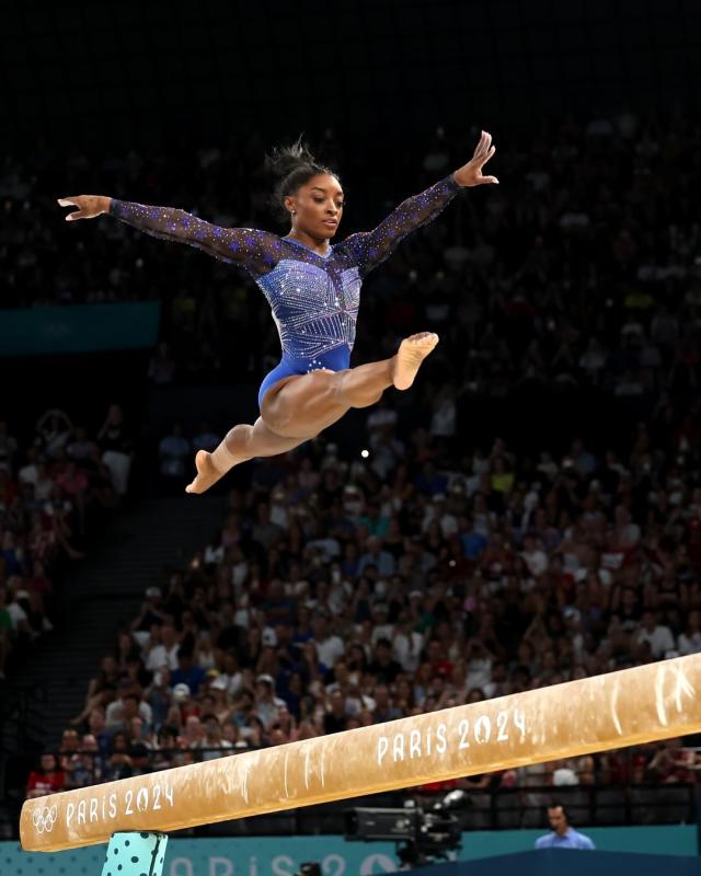 Simone Biles dong ho,  Audemars Piguet Simone Biles,  dong ho Simone Biles,  the duc dung cu,  dong ho Royal Oak anh 10