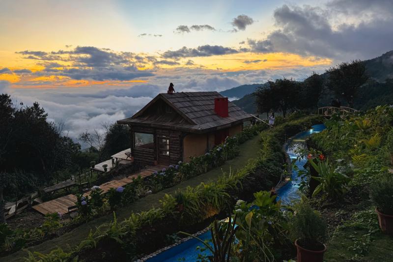 Ta Xua,  mai nha anh 2