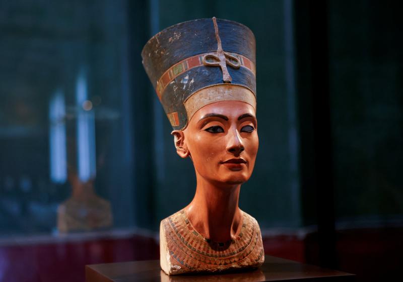 Nefertiti,  tuong Nefertiti,  hoi huong co vat,  Bao tang GEM,  Ai Cap co vat,  Duc tra co vat anh 5