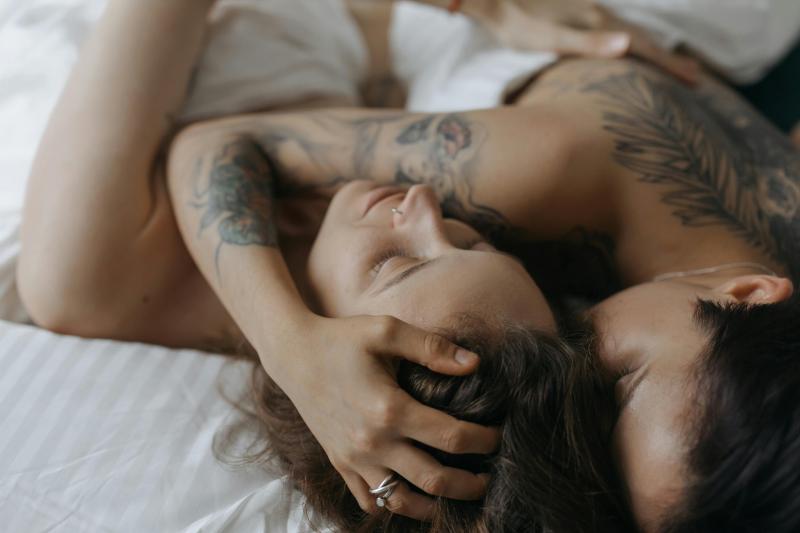 tinh duc buoi sang,  sex buoi sang,  sex cong viec,  luong thuong anh 1