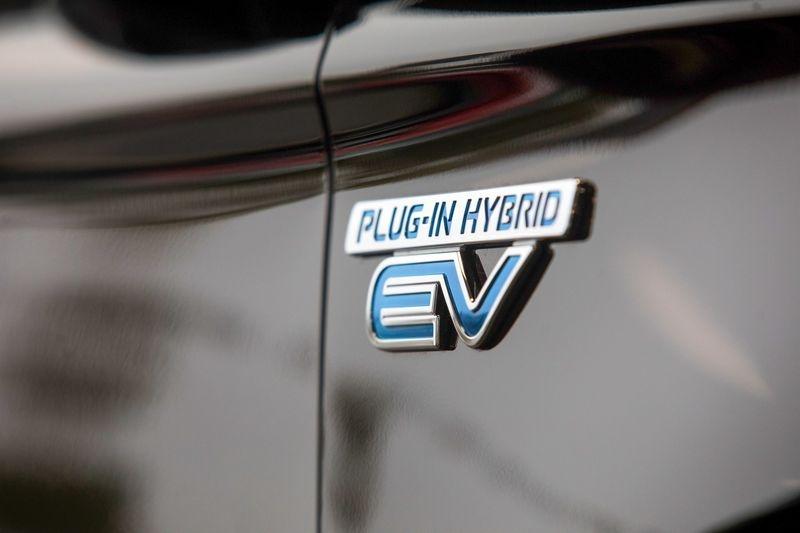 xe hybrid VinFast anh 1