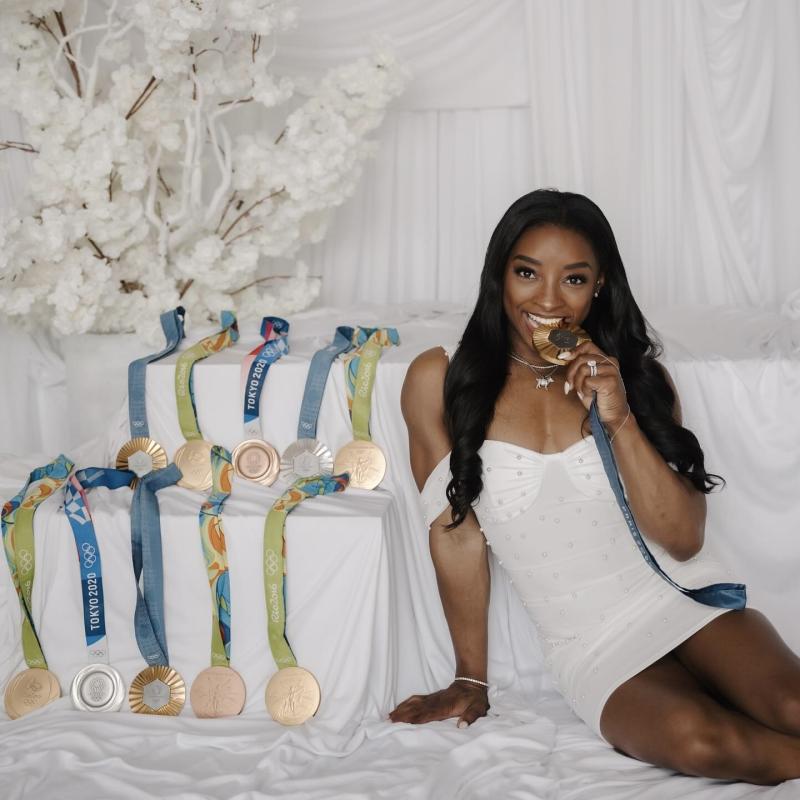 Simone Biles dong ho,  Audemars Piguet Simone Biles,  dong ho Simone Biles,  the duc dung cu,  dong ho Royal Oak anh 1