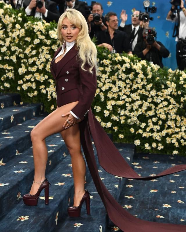 khong quan,  mot khong quan,  Met Gala,  Lisa,  Jennie,  BlackPink,  Miu Miu anh 2