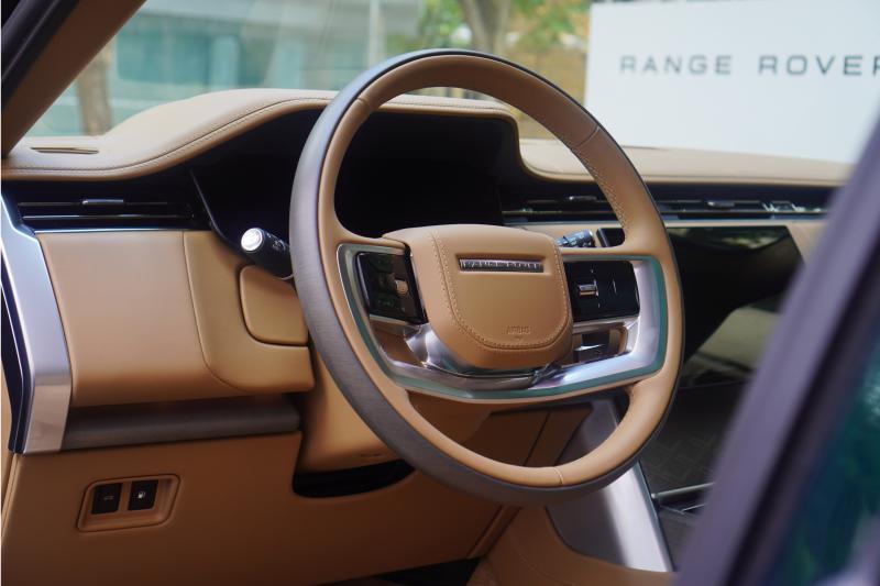 Range Rover SV PHEV anh 6