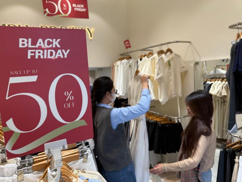 Black Friday anh 1