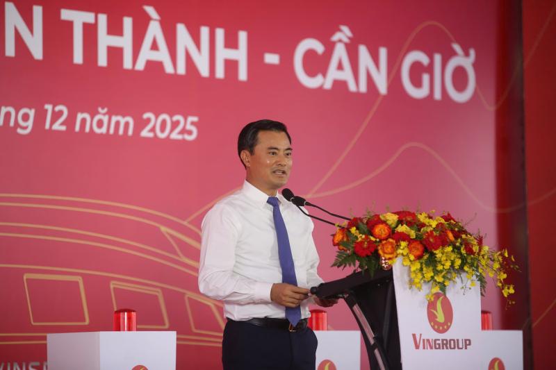 ben thanh can gio anh 12