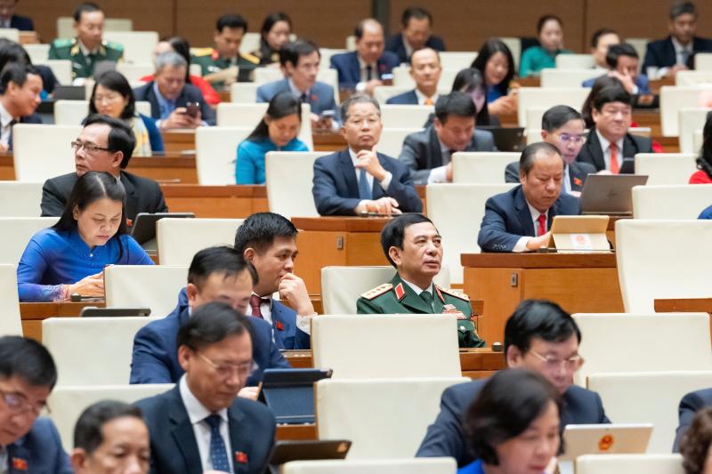 quoc hoi anh 4