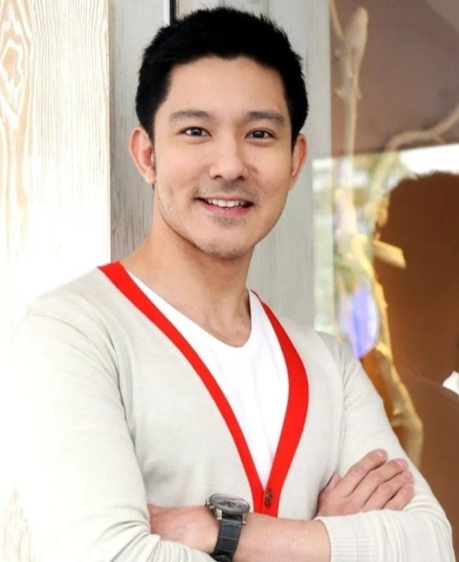 Lap Uy Liem anh 1