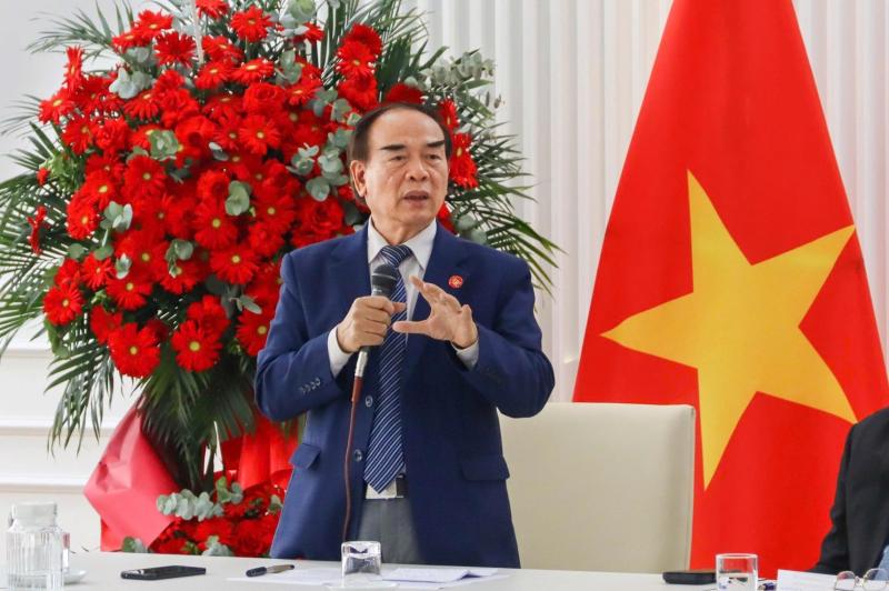 ngoai giao anh 3