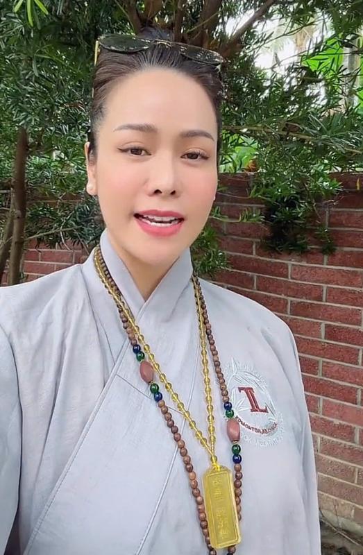 Nhat Kim Anh anh 1