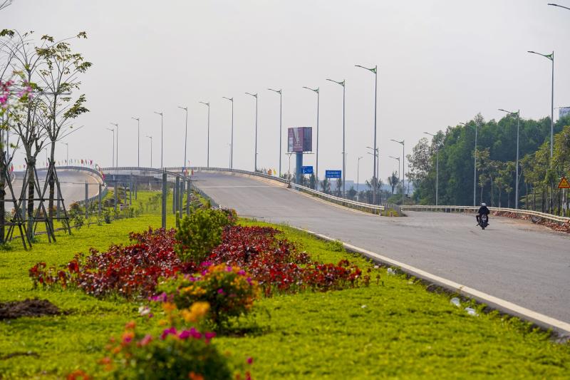 san bay long thanh anh 10