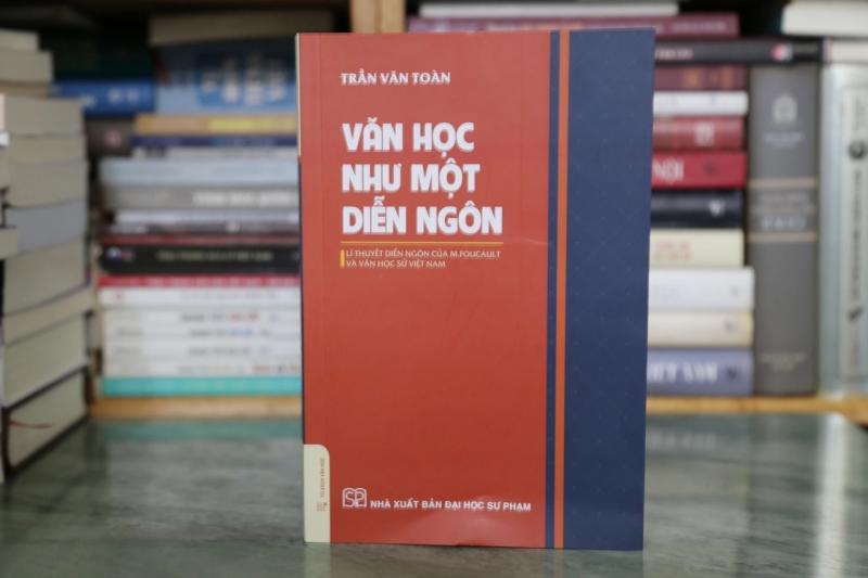 phe binh van hoc anh 3