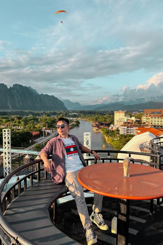 Lao anh 10