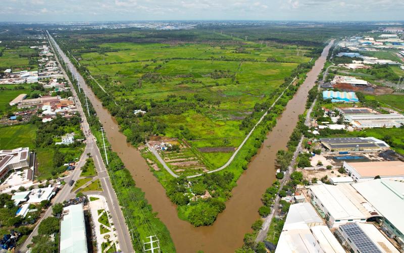 nha thap tang anh 2