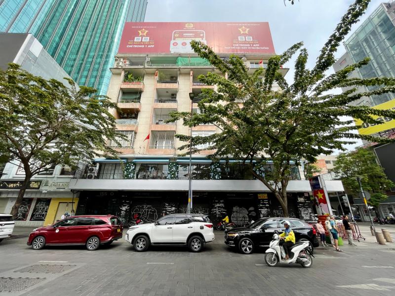 mat bang anh 1