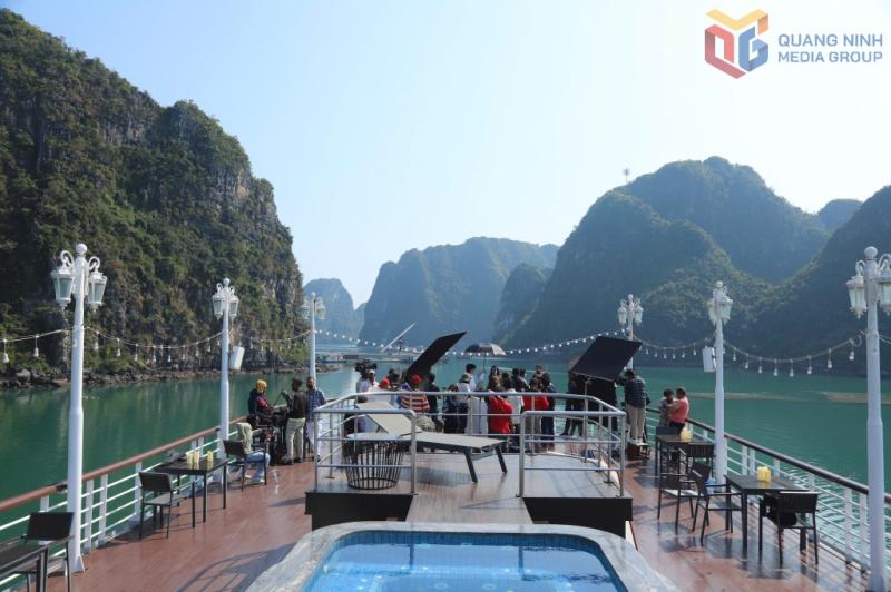 Vinh Ha Long anh 1