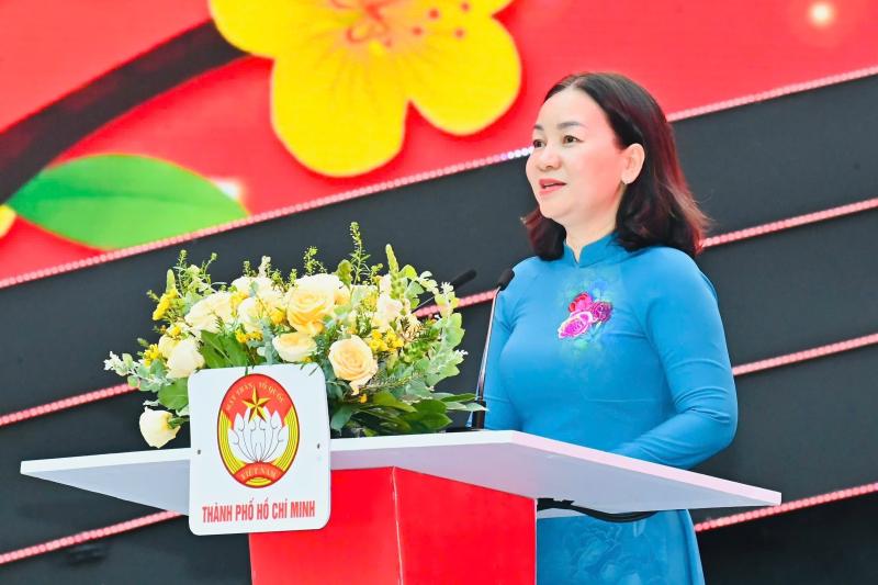cham lo tet anh 1