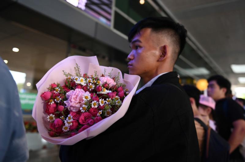 tan son nhat anh 10