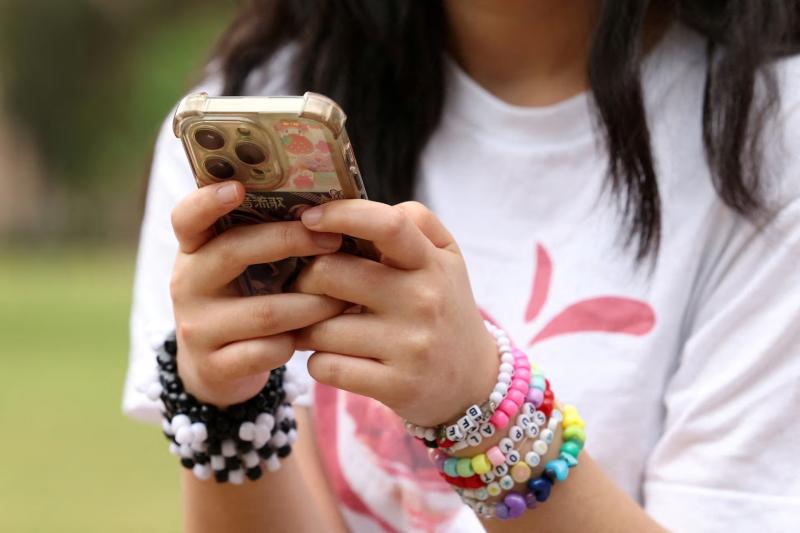 cam tre dung MXH,  Australia cam Facebook,  tre vi thanh nien,  suc khoe tinh than,  chan Facebook va Instagram anh 4