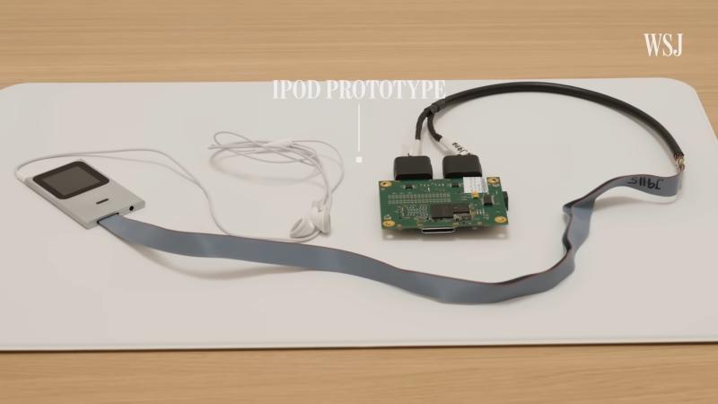 Apple thanh lap,  ky niem Apple,  50 nam cua Apple,  Tim Cook la ai anh 1