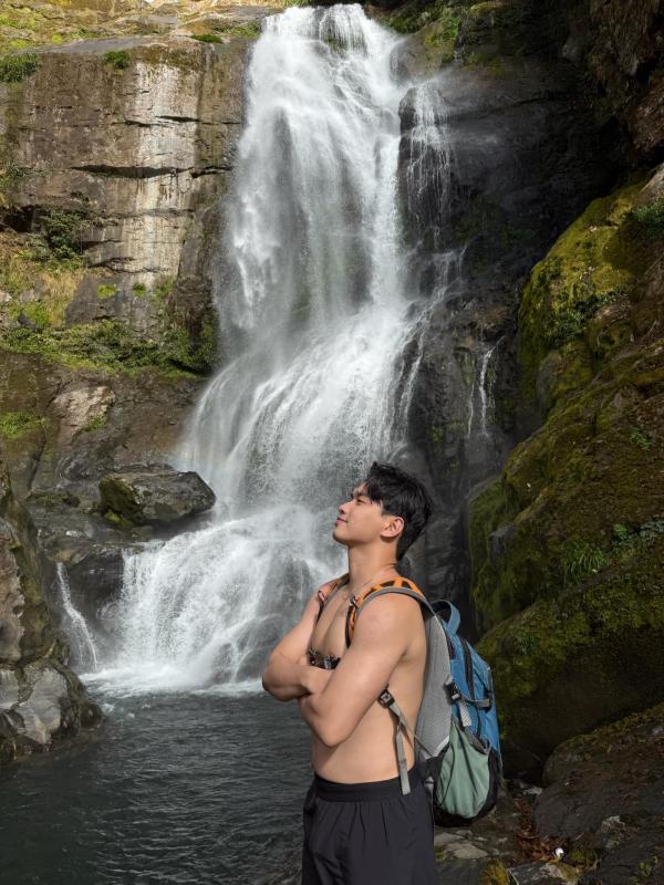 Chau Khang anh 6