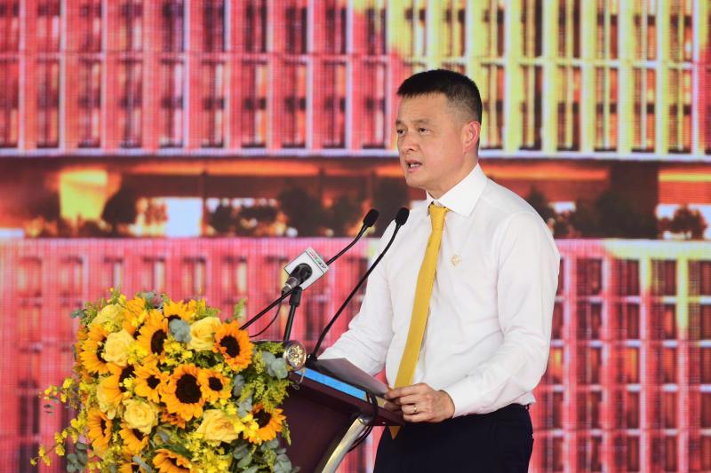 trung tam hanh chinh anh 2