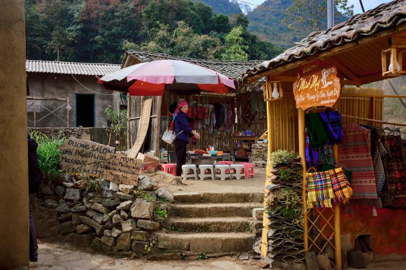 Lo Lo Chai anh 1