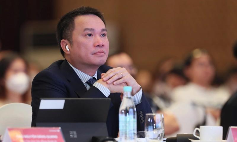 ty phu anh 4