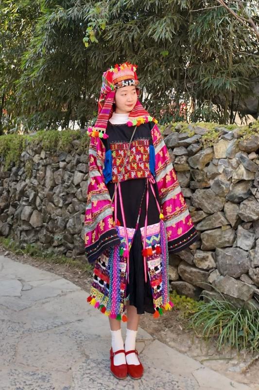Lo Lo Chai anh 2