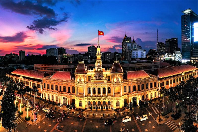 TP.HCM,  kinh te cuoi tuan anh 10