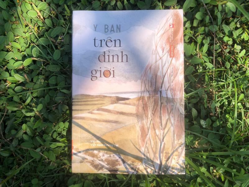 nha van Y Ban anh 2