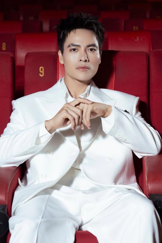Vo Tan Phat anh 12