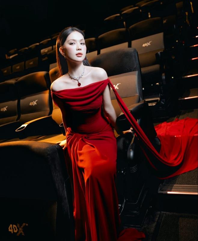 Ngoc Trinh anh 3