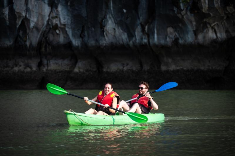 vinh Ha Long,  du thuyen anh 11