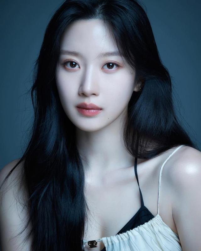 Moon Ga Young anh 9
