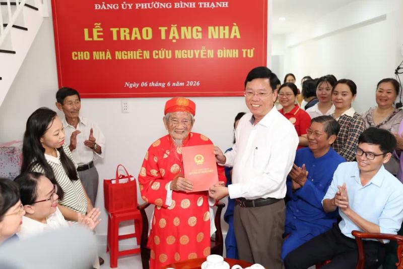 Nguyen Dinh Tu anh 2