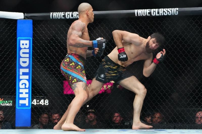 Alex Pereira anh 1