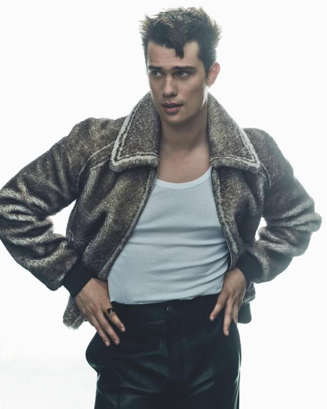 Nicholas Galitzine ảnh 3 Nicholas Galitzine anh 3