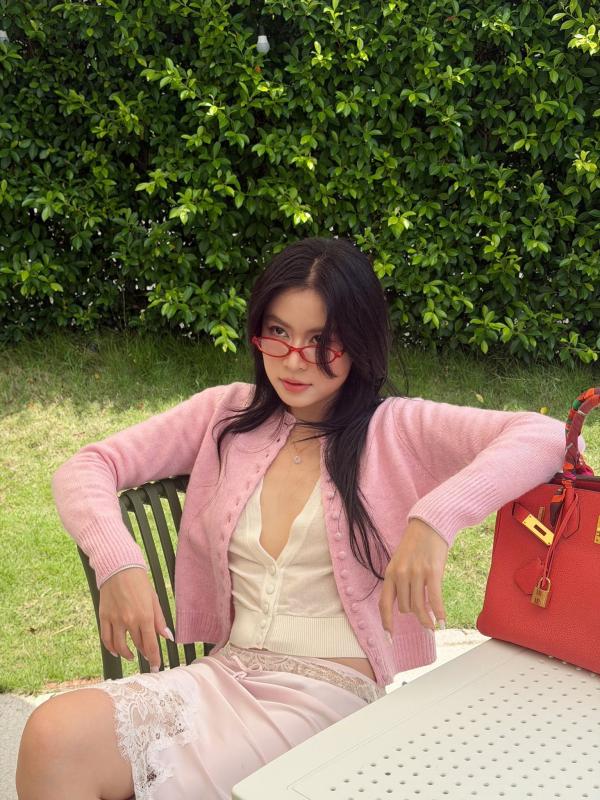 Hoang Thuy Linh anh 2