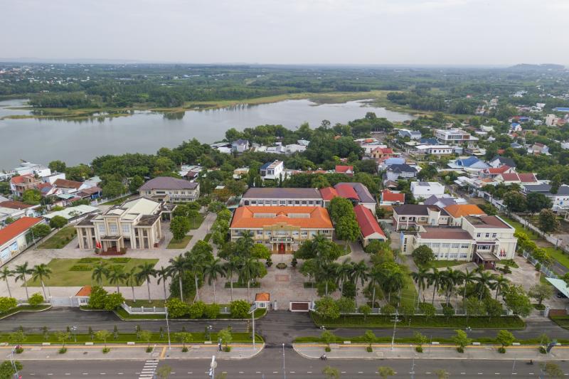 ho tram anh 1
