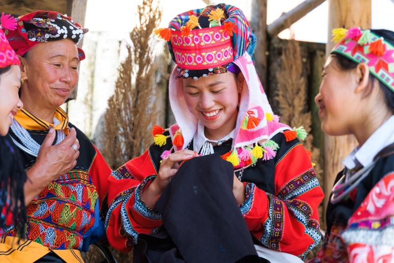 Lo Lo Chai anh 1
