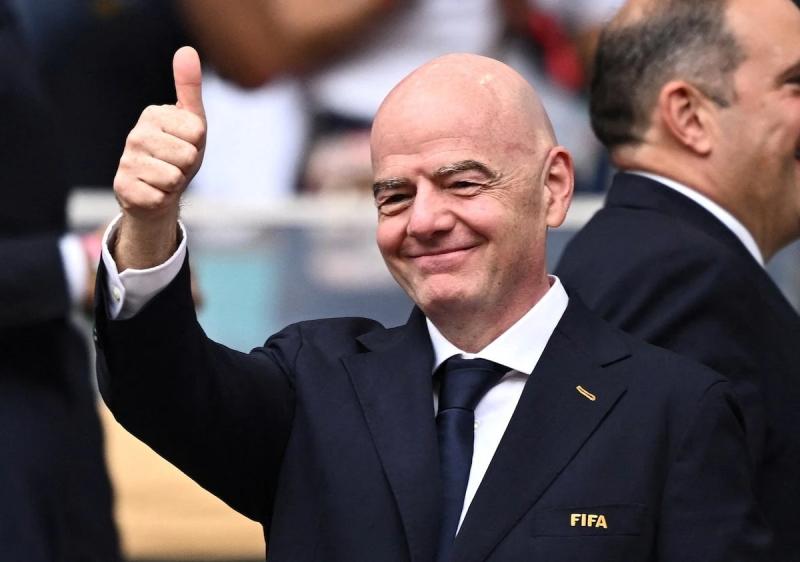 FIFA kiếm bộn tiền  ảnh 3
