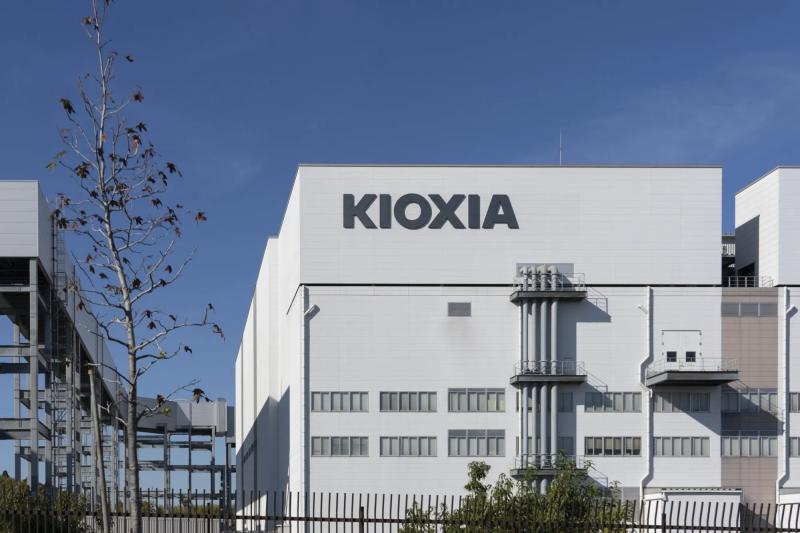 Kioxia là ai, tập đoàn Kioxia, bộ nhớ flash NAND, bộ nhớ Samsung, ổ cứng lưu trữ ảnh 1 Kioxia là ai, tập đoàn Kioxia, bộ nhớ flash NAND, bộ nhớ Samsung, ổ cứng lưu trữ ảnh 1